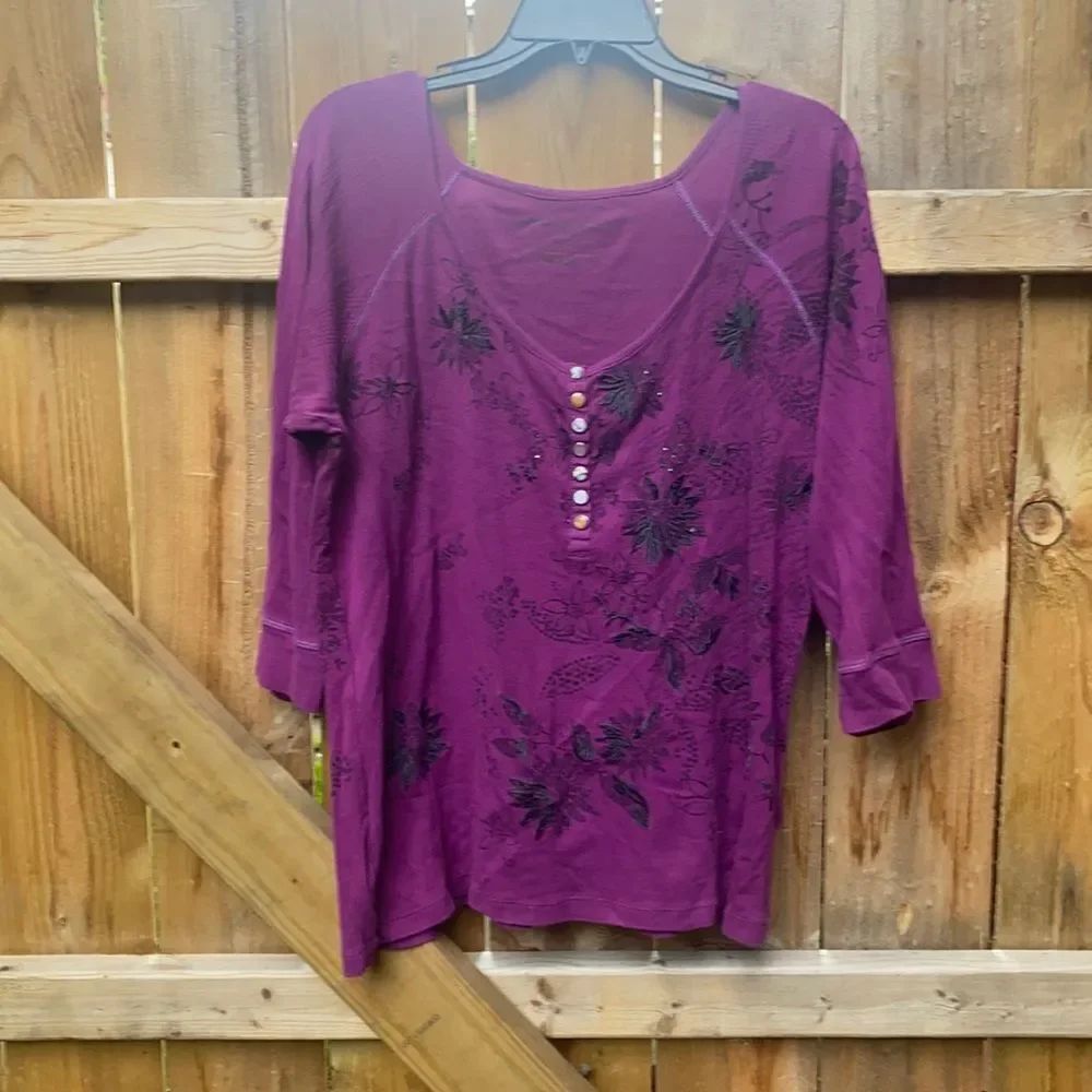 Avenue floral top sz. 14-16